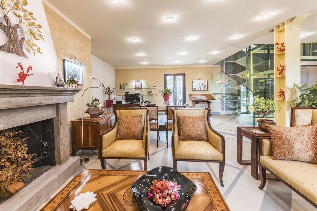 Traldi Resort Vetralla Ngoại thất bức ảnh