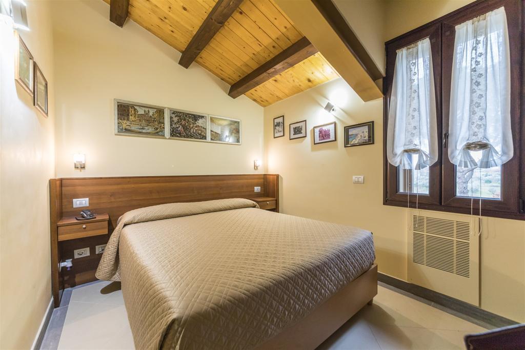 Traldi Resort Vetralla Ngoại thất bức ảnh